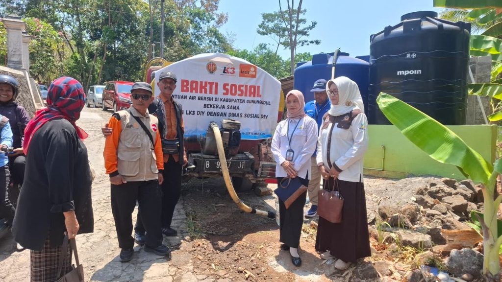 Aksi dropping air bersih relawan MDMC di kawasan karst Gunungkidul